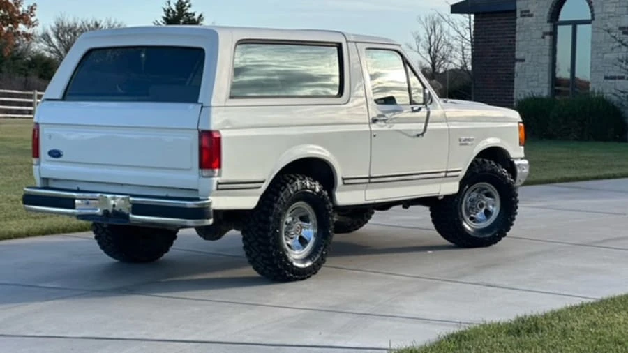 1987 Ford Bronco 4th Gen - Image 3 of 18