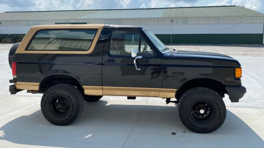 1987 Ford Bronco 4th Gen - Image 19 of 25