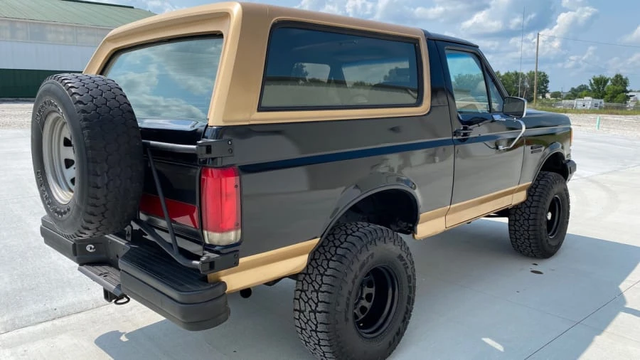1987 Ford Bronco 4th Gen - Image 20 of 25