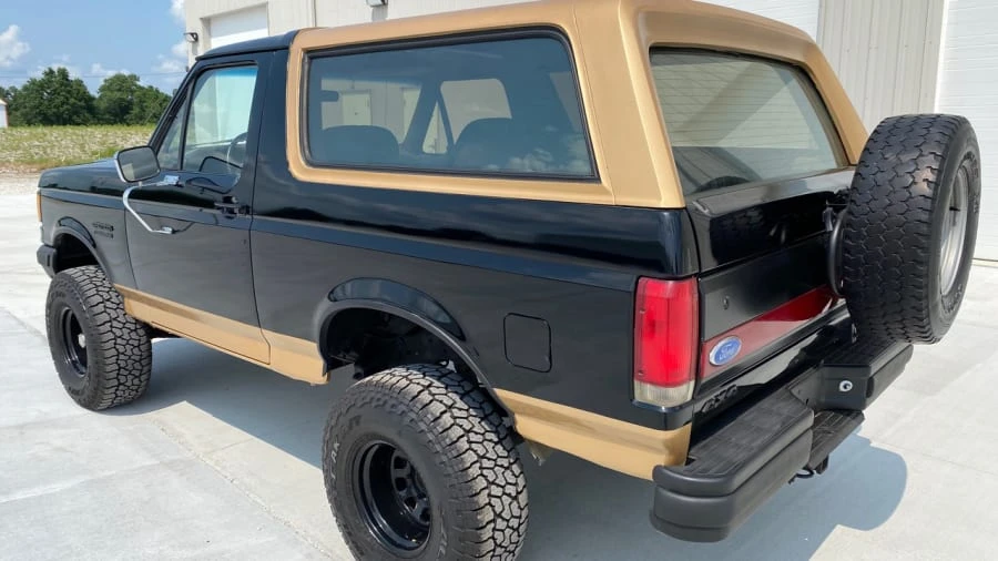 1987 Ford Bronco 4th Gen - Image 3 of 25