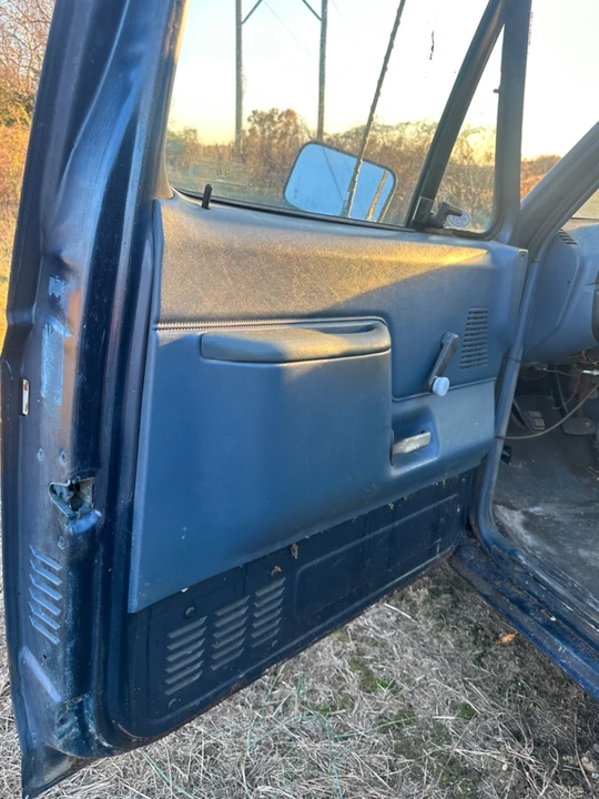 1987 Ford Bronco 4th Gen - Image 2 of 21