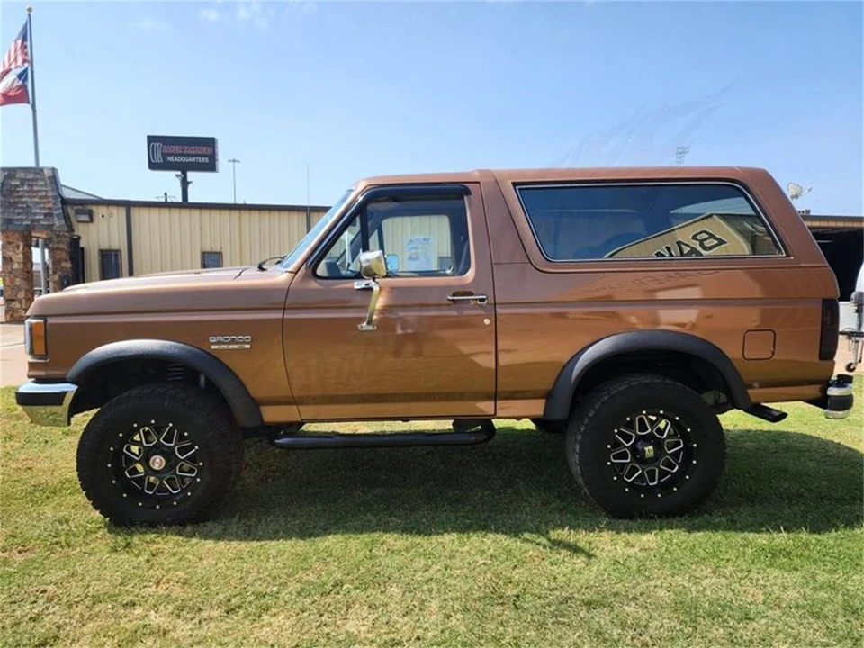 1987 Ford Bronco 4th Gen - Image 6 of 12