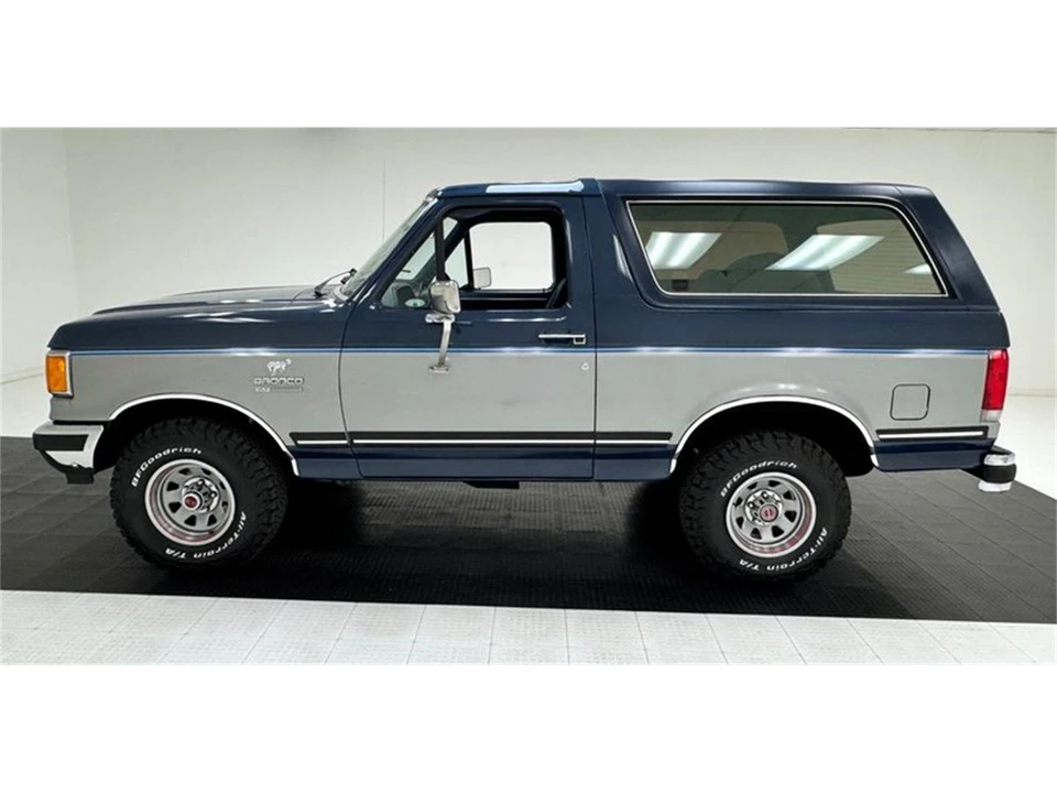 1987 Ford Bronco 4th Gen - Image 2 of 31