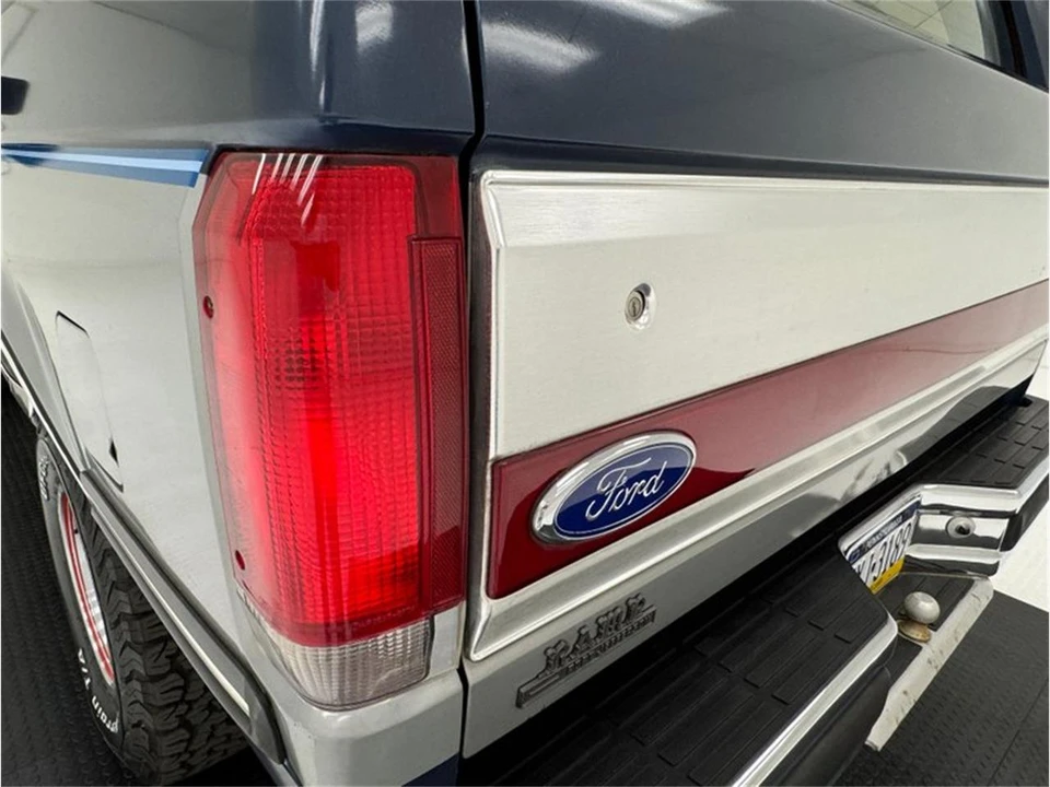 1987 Ford Bronco 4th Gen - Image 19 of 31