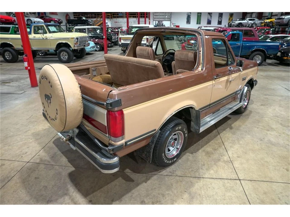 1987 Ford Bronco 4th Gen - Image 17 of 31