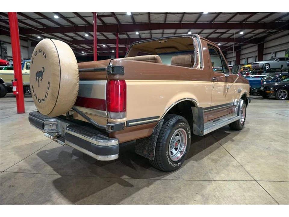 1987 Ford Bronco 4th Gen - Image 8 of 31
