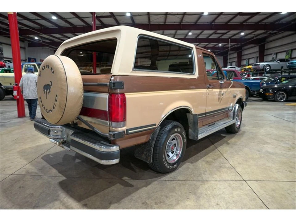 1987 Ford Bronco 4th Gen - Image 24 of 31
