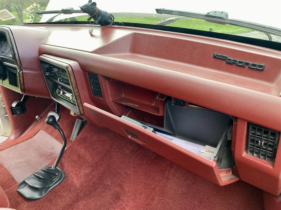 1987 Ford Bronco 4th Gen - Image 17 of 31