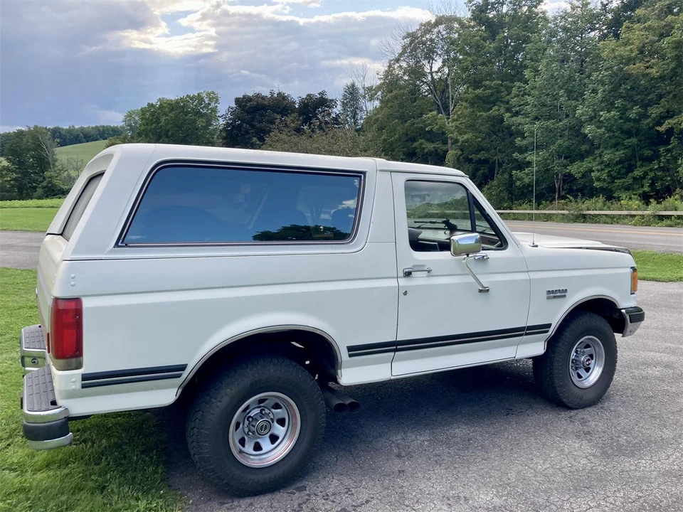 1987 Ford Bronco 4th Gen - Image 4 of 31