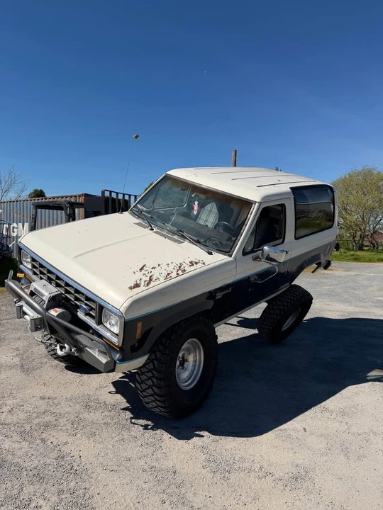 1987 Ford Bronco II - Image 4 of 10