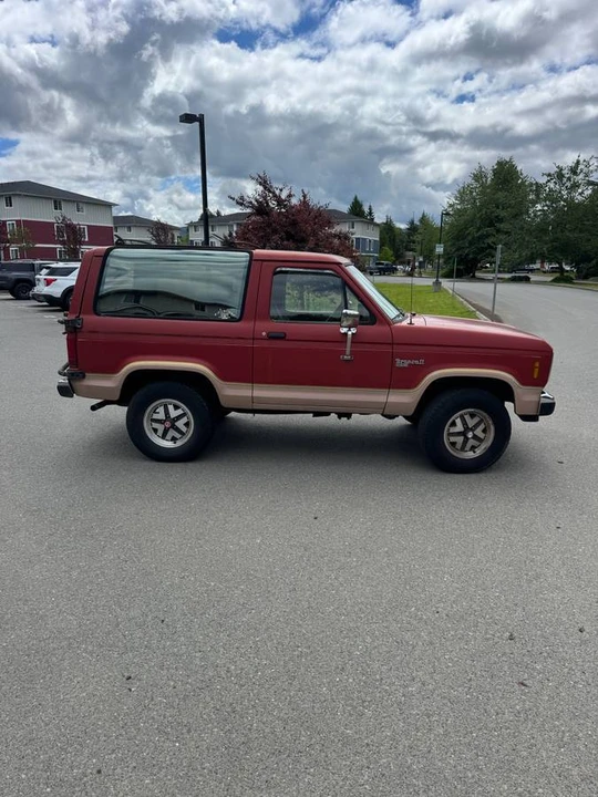1987 Ford Bronco II - Image 3 of 4