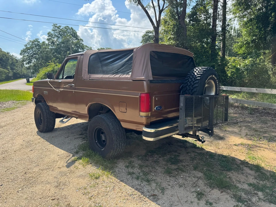 1987 Ford Bronco 4th Gen - Image 15 of 31