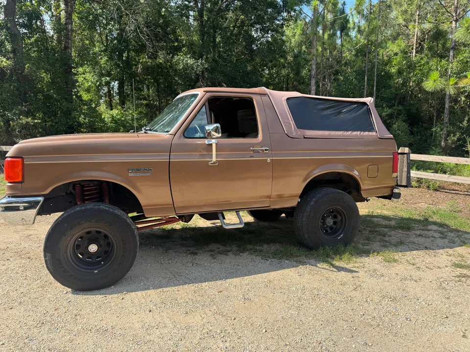 1987 Ford Bronco 4th Gen - Image 19 of 31