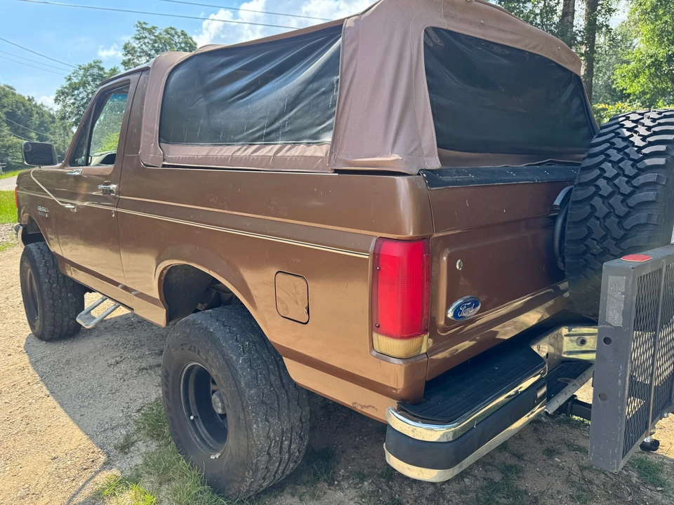1987 Ford Bronco 4th Gen - Image 16 of 31