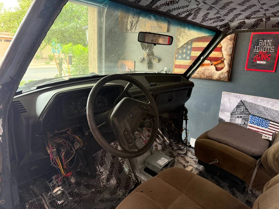 1987 Ford Bronco 4th Gen - Image 5 of 9