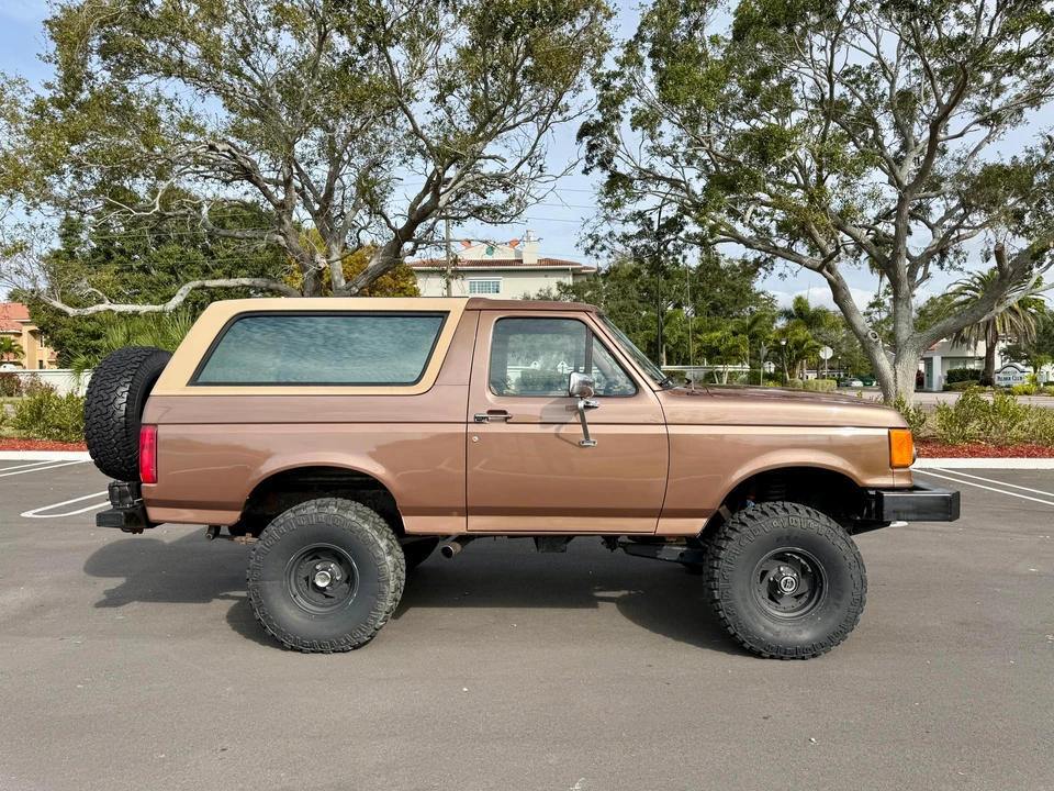 1987 Ford Bronco 4th Gen - Image 13 of 31