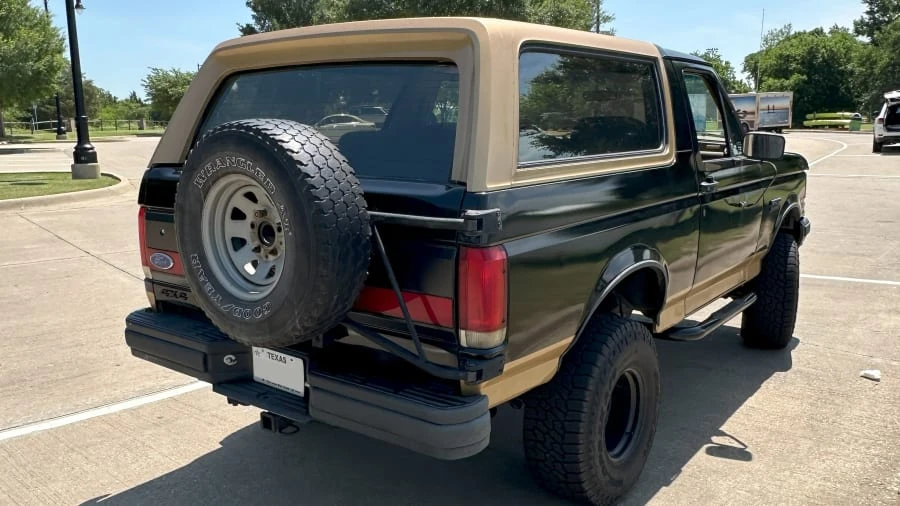 1987 Ford Bronco 4th Gen - Image 3 of 10