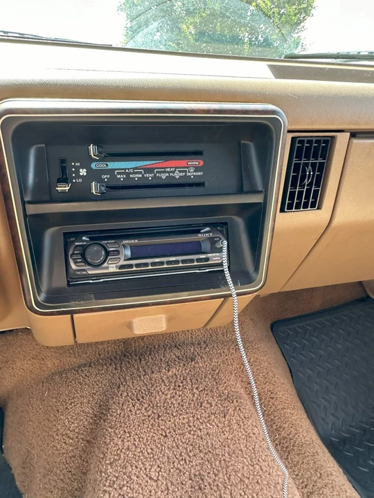 1987 Ford Bronco 4th Gen - Image 10 of 10