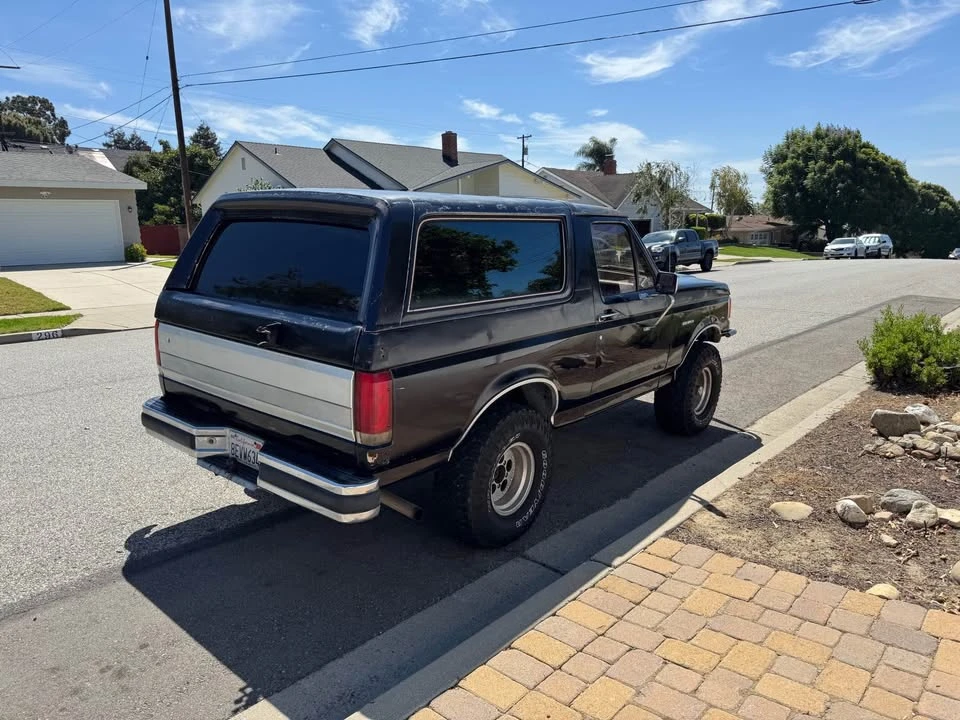 1987 Ford Bronco 4th Gen - Image 3 of 20