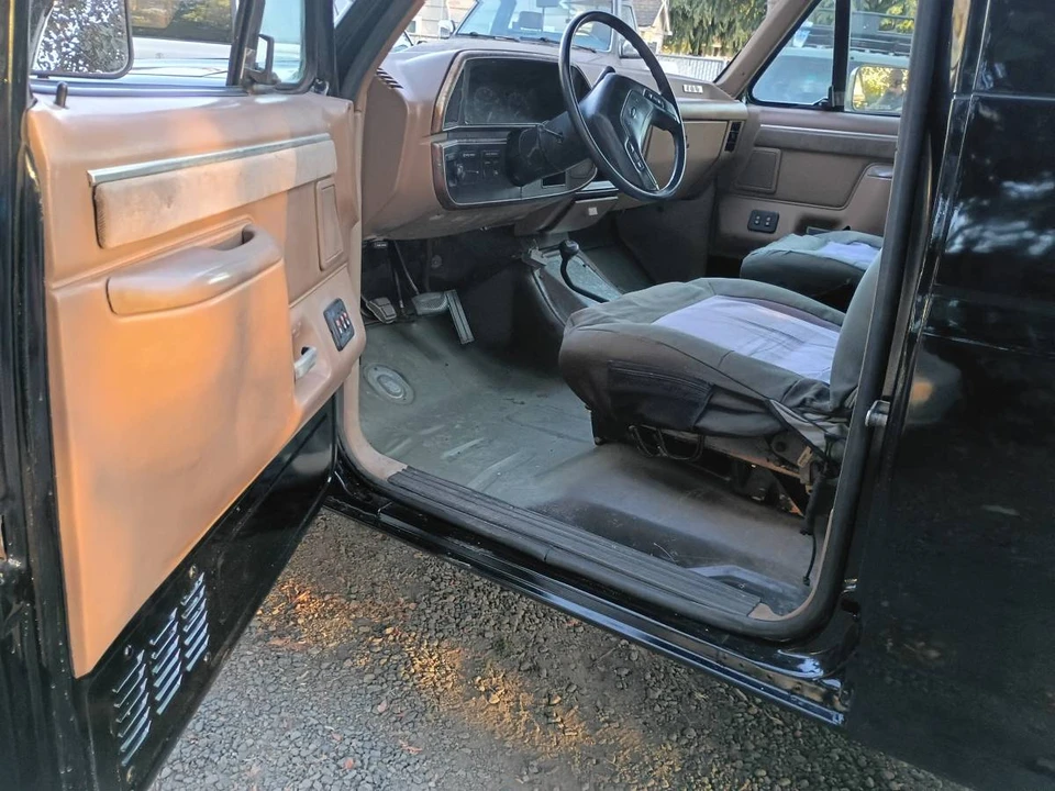 1987 Ford Bronco 4th Gen - Image 12 of 13