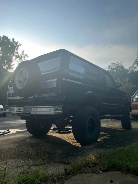 1987 Ford Bronco 4th Gen - Image 2 of 4