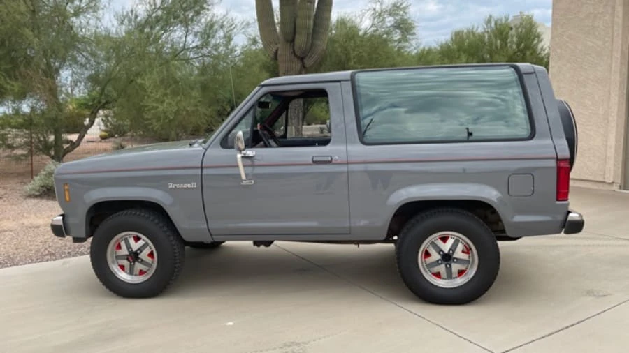1987 Ford Bronco II - Image 2 of 16