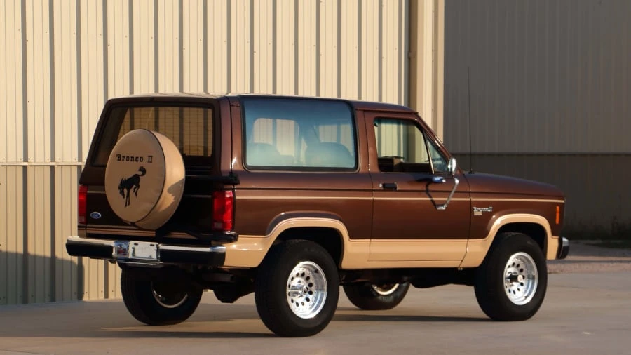 1987 Ford Bronco II - Image 3 of 12