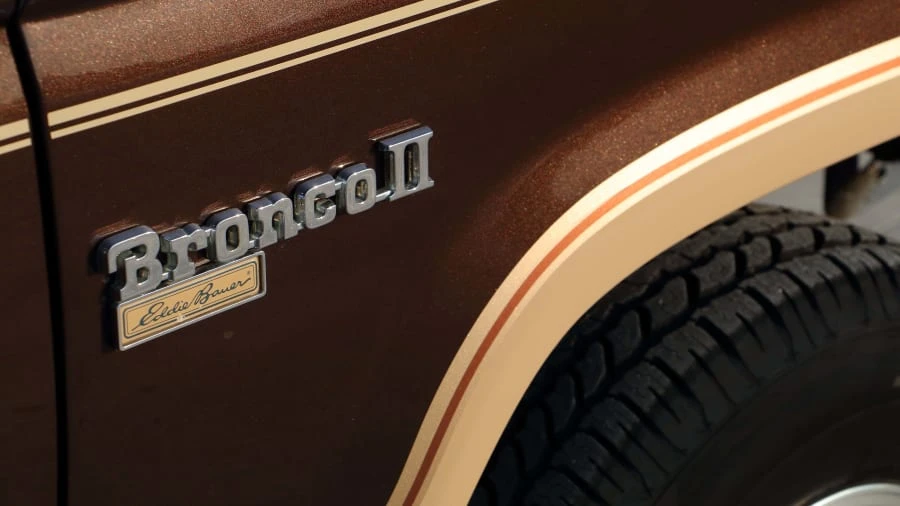 1987 Ford Bronco II - Image 9 of 12