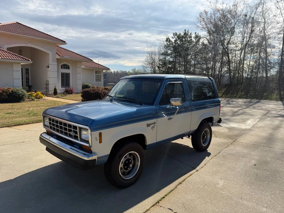1987 Ford Bronco 4th Gen - Image 3 of 9