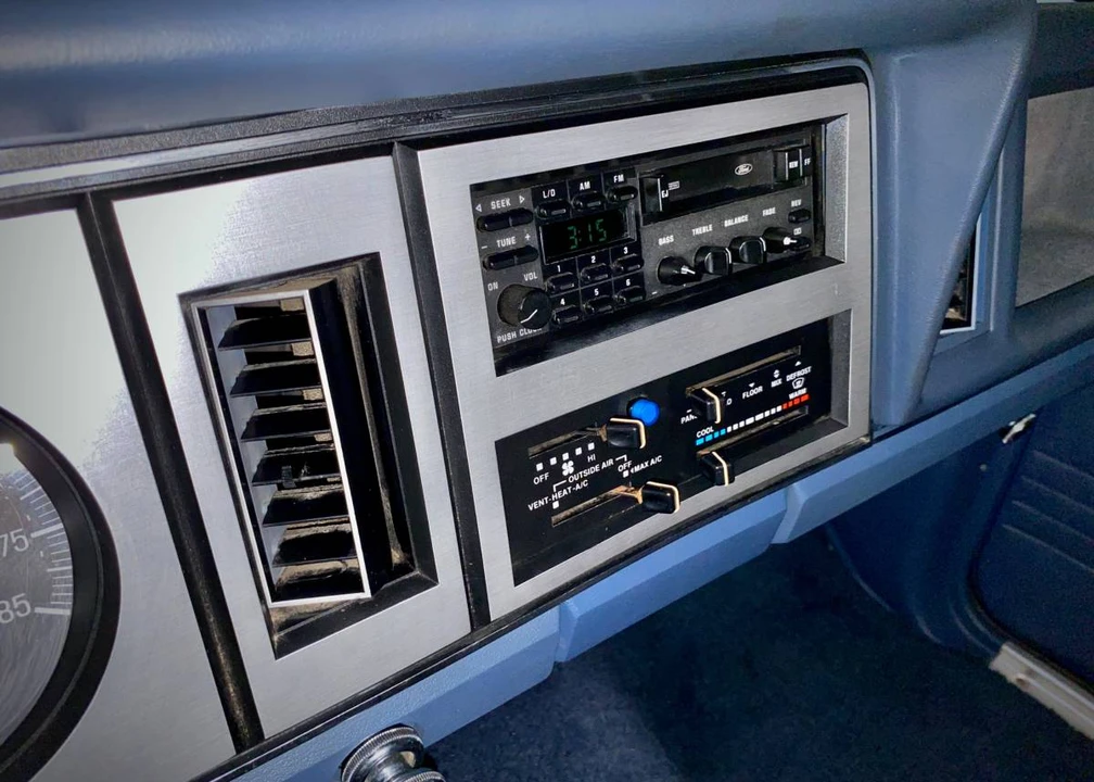1987 Ford Bronco II - Image 8 of 17