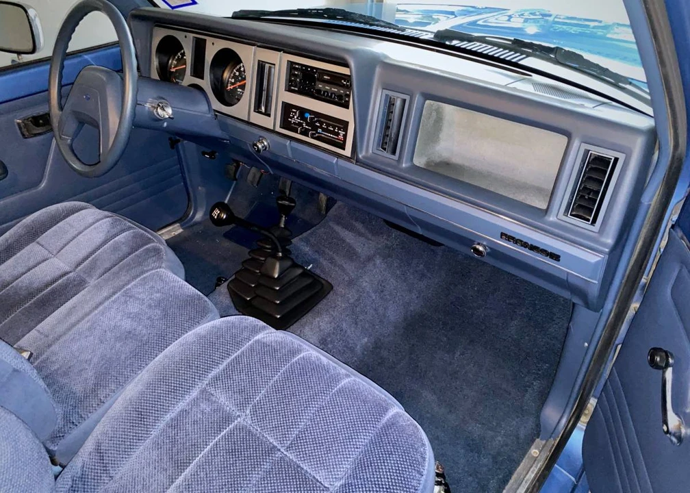 1987 Ford Bronco II - Image 13 of 17