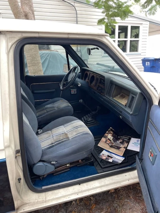 1987 Ford Bronco II - Image 7 of 8