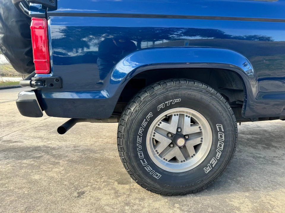 1987 Ford Bronco II - Image 30 of 31