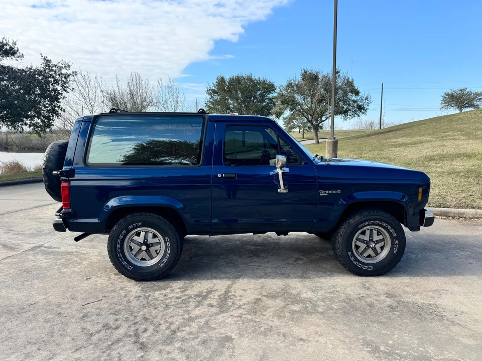 1987 Ford Bronco II - Image 13 of 31