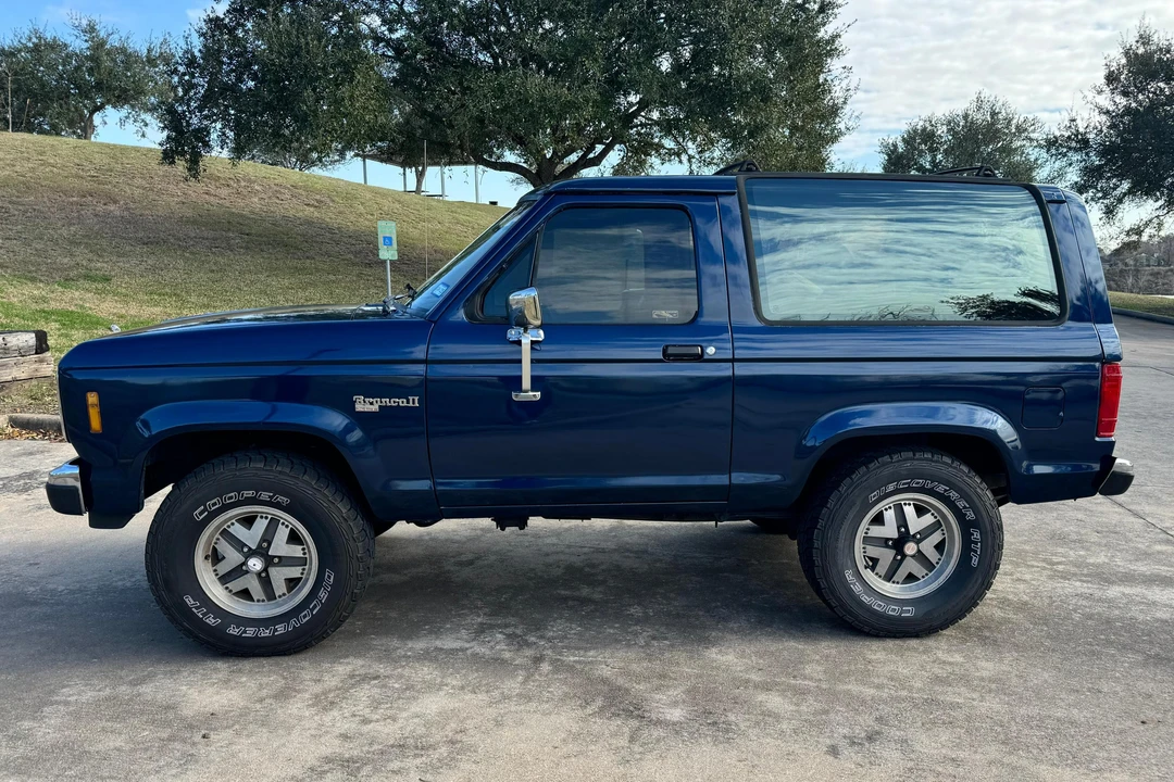 1987 Ford Bronco II - Image 3 of 31