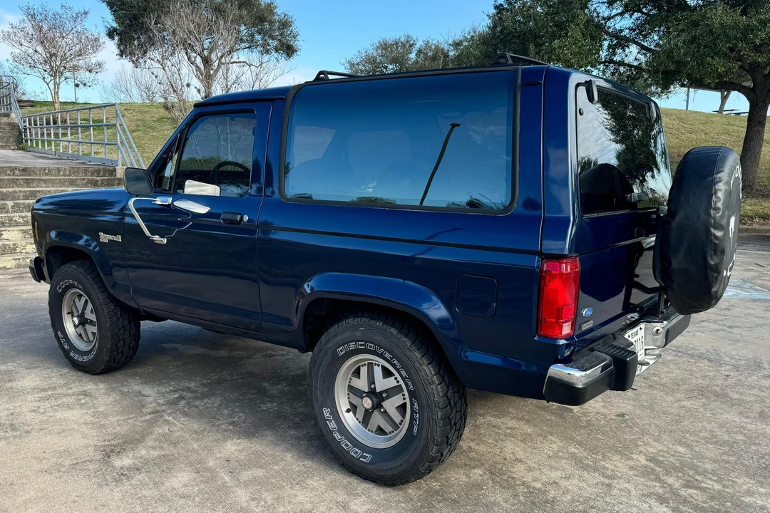 1987 Ford Bronco II - Image 4 of 31