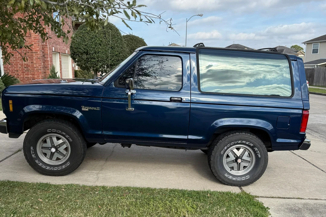 1987 Ford Bronco II - Image 9 of 31