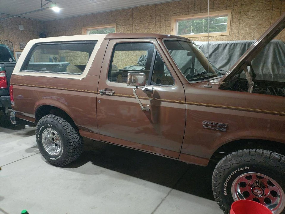 1987 Ford Bronco 4th Gen - Image 3 of 10