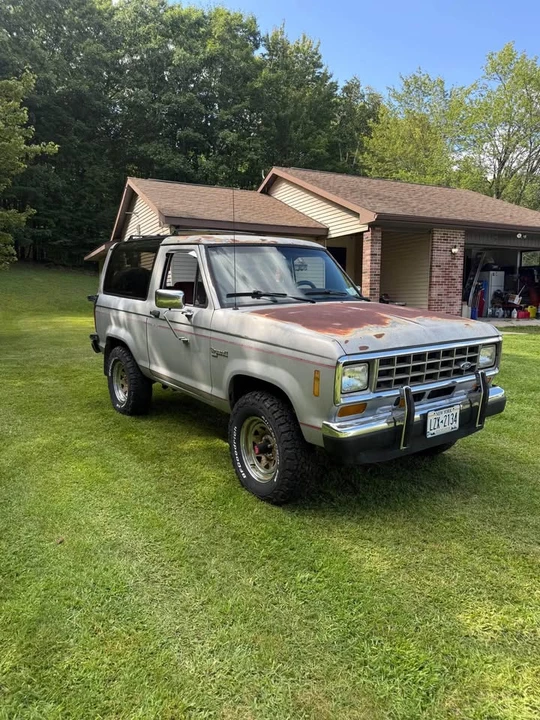 1987 Ford Bronco 4th Gen - Image 2 of 9