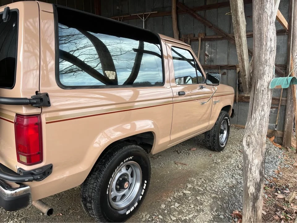 1987 Ford Bronco 4th Gen - Image 2 of 7