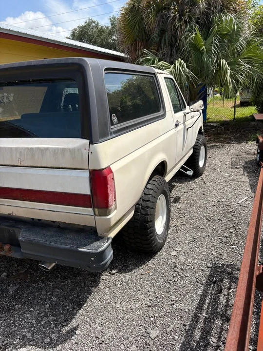 1987 Ford Bronco 4th Gen - Image 7 of 8