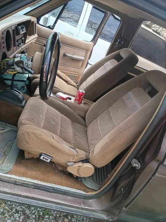 1987 Ford Bronco 4th Gen - Image 2 of 16