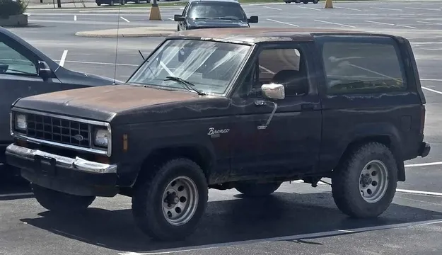 1987 Ford Bronco Sport Brown