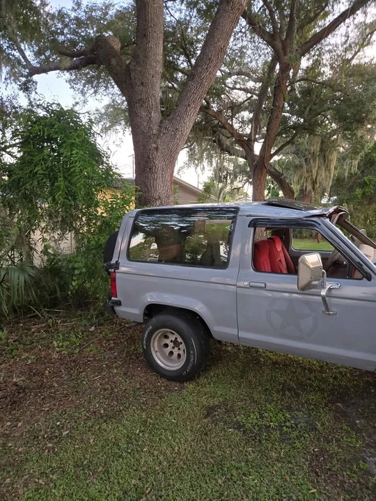 1987 Ford Bronco Sport - Image 3 of 7