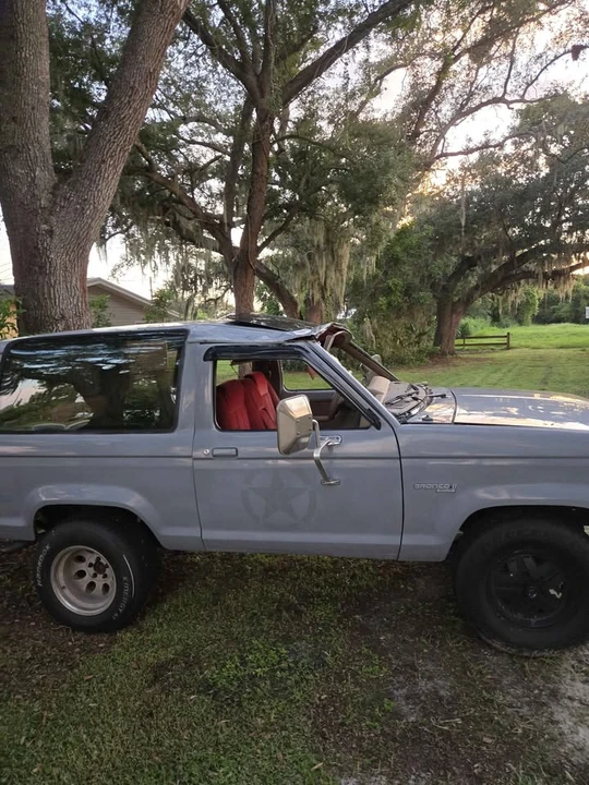 1987 Ford Bronco Sport - Image 4 of 7