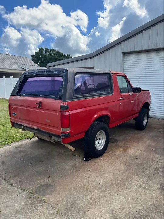 1987 Ford Bronco 4th Gen - Image 2 of 12