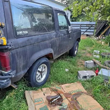 1987 Ford Bronco Sport Utility 2D