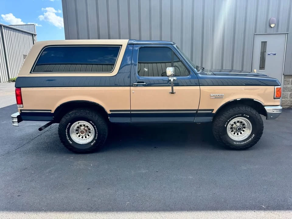 1987 Ford Bronco 4th Gen - Image 4 of 10