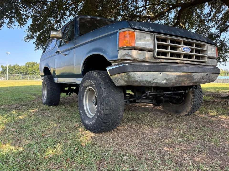 1987 Ford Bronco 4th Gen - Image 2 of 15