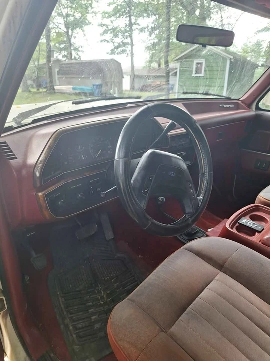 1987 Ford Bronco 4th Gen - Image 9 of 14